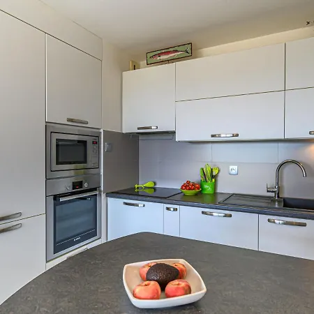 Les Horizons-2 By Interhome Carnac